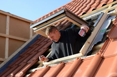 Pose de fenêtres de toit Velux au Cercueil